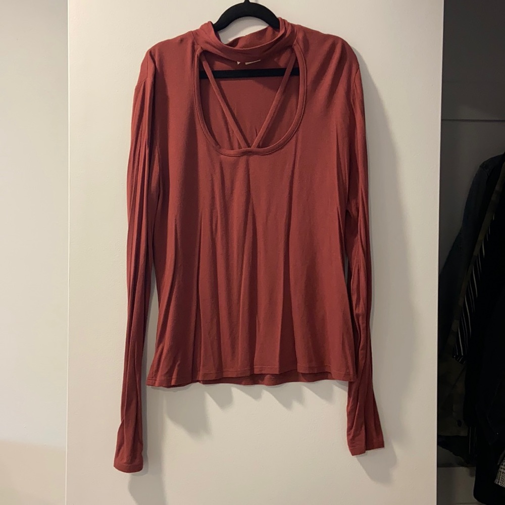 Rose red cut out long sleeve top